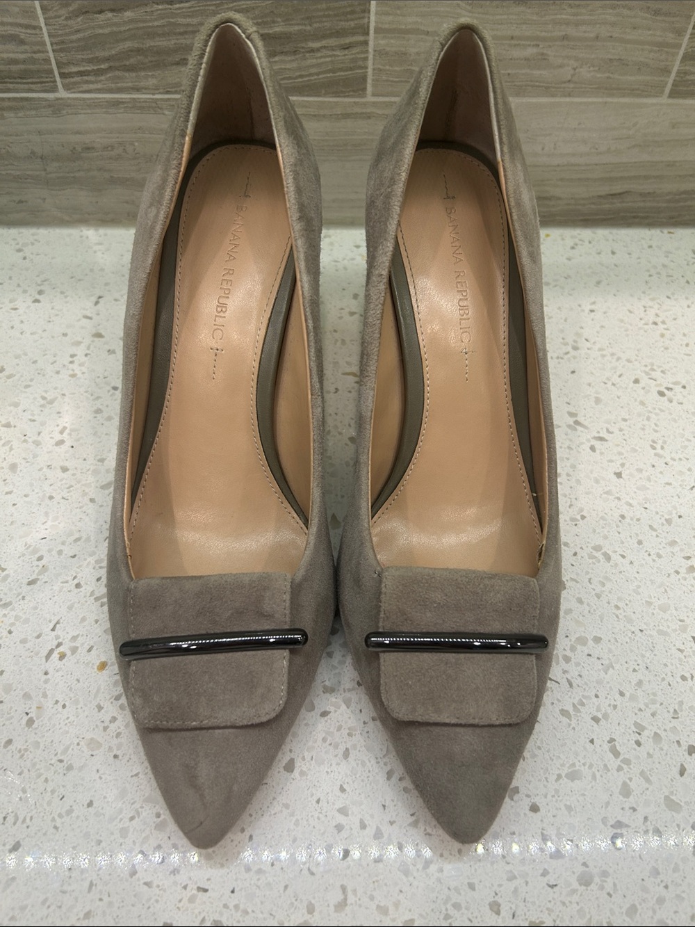Banana Republic Gray Suede Pointed-Toe Pumps, Size 8.5